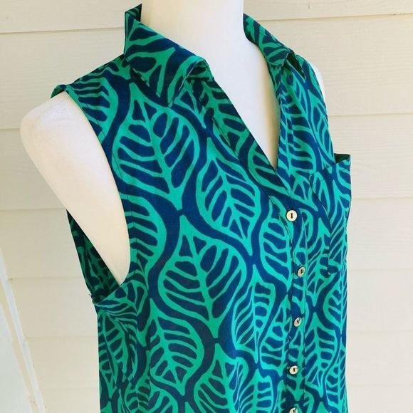 Signature Studio contemporary Batik Style Button Down Blouse Size Large - Picture 2 of 6